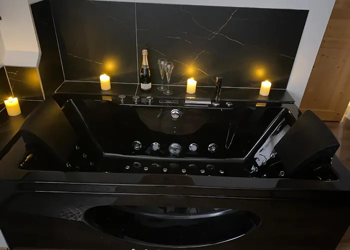 Au Refuge Des Amoureux Avec Baignoire Balneo 2 Personnes