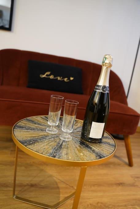 Au Refuge Des Amoureux Avec Baignoire Balneo 2 Personnes Selestat